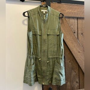 Ellen Tracy Olive Green Sleeveless Utility Vest